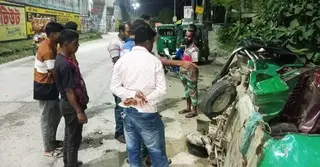 টাঙ্গাইলে সিএনজিতে ট্রাকের ধাক্কা, নিহত ২